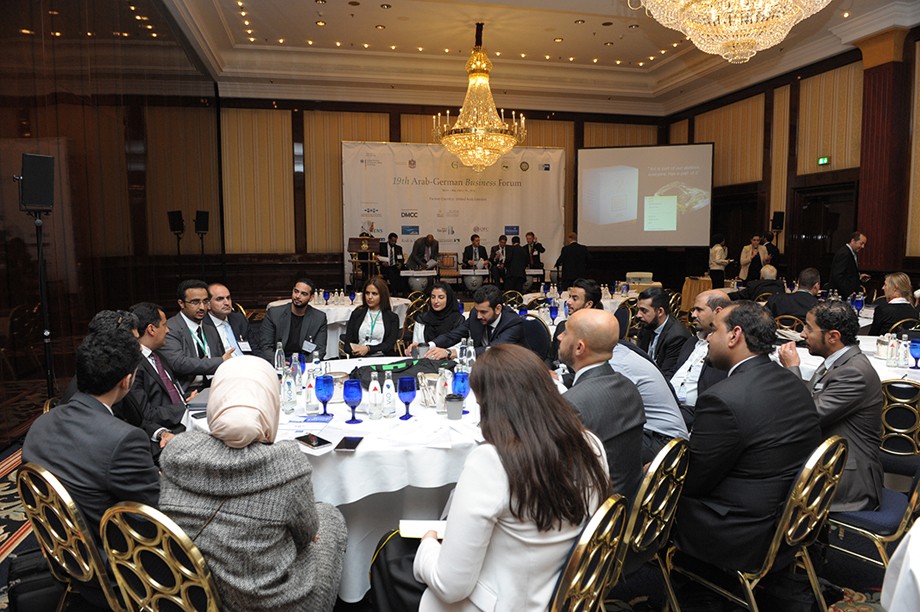Teilnehmer des 19. Ghorfa Wirtschaftsforum diskutieren